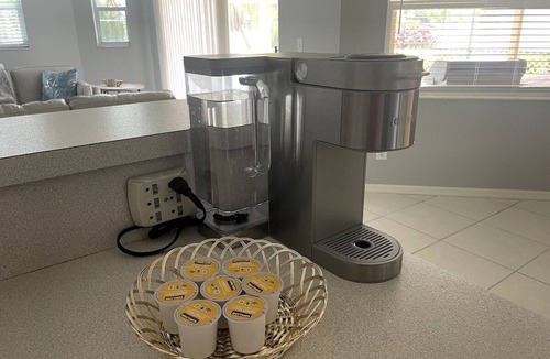Willoughby Acres House | Lux Naples! Heated Pool ~ Fenced Yard ~ Near Beach