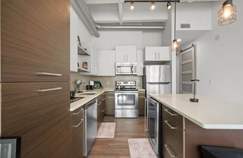 Peachtree Center Apartment | LUXE 1BR w City View | 8min to MAJOR INTERNATIONAL SPORTING EVENT | Free Parking