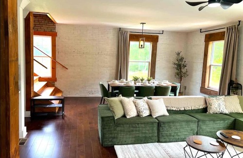 Epworth Apartment | Luxe 2 500 Sq ft Historic Retreat-Near Blue Ridge