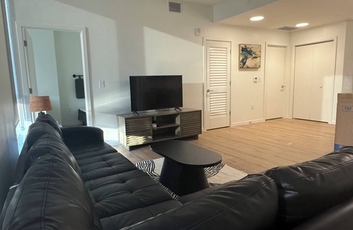Fells Point Apartment | Luxe Apartment with Harbor views