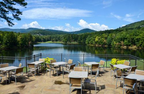 Big Canoe House | Luxe Big Canoe Resort Home w/3 Decks & Mtn Views!