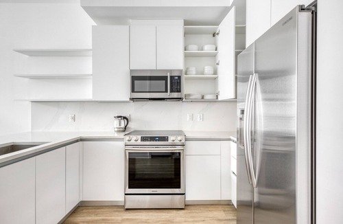 Industrial Section Apartment | Luxe Coral Gables 1BR w/W/D, Pool & Gym, near Shops, by Blueground