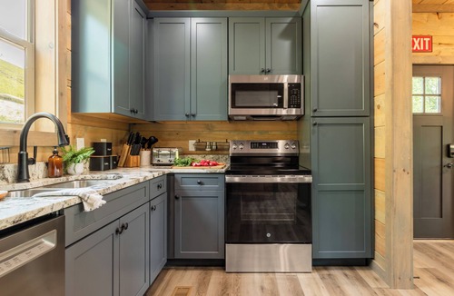 Pittman Center Cabin | Luxe Design New Build | Indoor Pool, Spa, Arcade, Firepit | Rambling Ridge Lodge