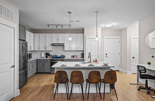 Charlotte Apartment | Luxe King 2BR in Waverly Charlotte!