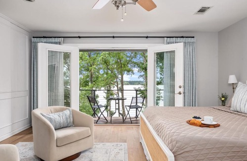 Macon House | Luxe Lakefront Spa, Pickleball, Kayaks, & Theater