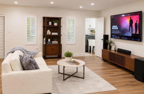 Miami Lakes House | Luxe Miami Lakes Retreat Near Hard Rock Stadium