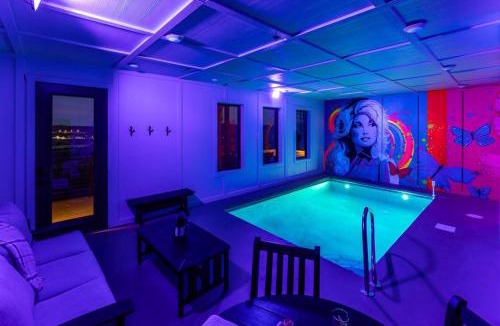 Sevierville House | Luxe Mountain Retreat: Indoor Pool & Iconic Views