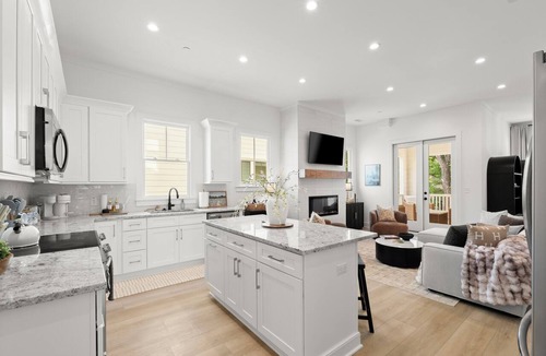 Woodstock Apartment | Luxe New 2BR Adair Park Downtown Woodstock