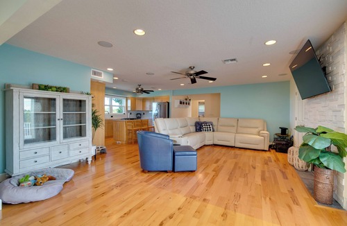 Spring Hill House | Luxe Spring Hill Home w/Patio & Dock!
