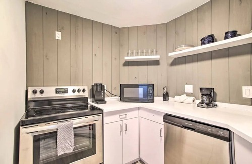 Galt Mile Apartment | Luxe Waterfront Ft Lauderdale Condo w/Beach, Pool by RedAwning