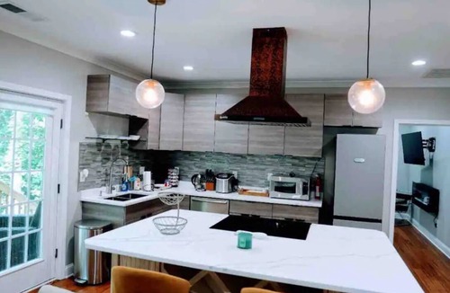 Decatur Apartment | Luxurious 2-bedroom 2.5 bath basement apartment in wonderful Decatur.