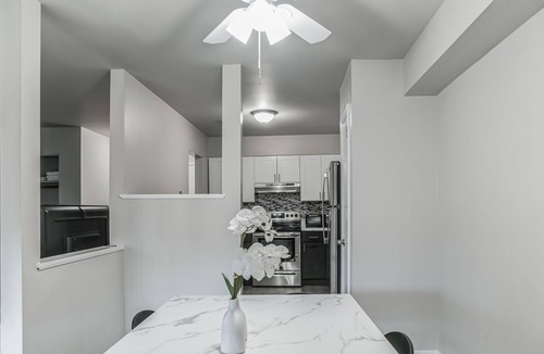 Edgemoor Apartment | Luxurious 2-Bedroom Apartment in Wilmington