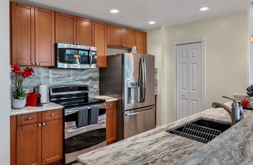 South Eola Apartment | LUXURIOUS 3 BEDROOM APARTMENT in DOWNTOWN ORLANDO