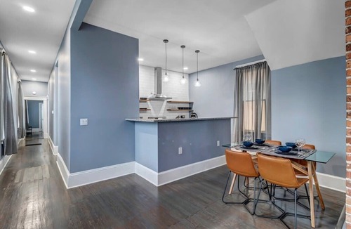 Springfield Apartment | Luxurious 3 BR Apt in the Heart of Springfield
