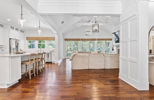 Heritage Woods House | Luxurious 4-Bedroom Sea Pines Home with Pool, Fire Pit & Golf Course Views – Sleeps 12