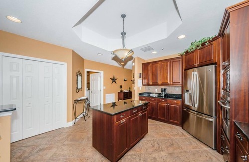 Redington Shores Condo | Luxurious and Stunning Waterfront Condo w/Beautiful Bay Views and Beach Access