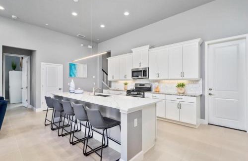 Marineland Acres House | Luxurious Beach House with heated pool