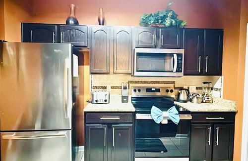 Windsor Hills Condo | Luxurious Mickey Themed Condo - Kids Will Love It! Only 2 Miles to Disney!