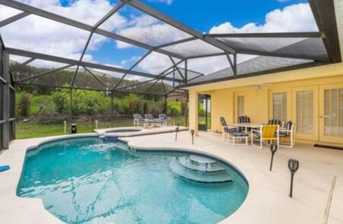 Tuscan Ridge Villa | Luxurious Relaxing Retreat with Private Pool & Spa