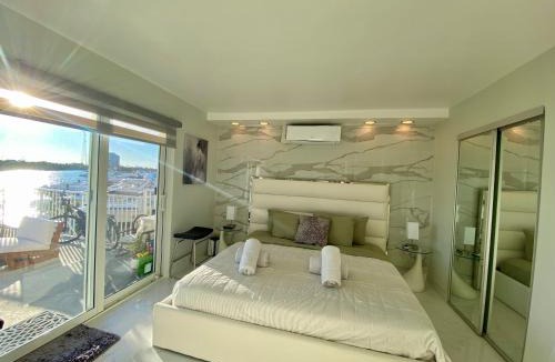 North Bay Village Apartment | Luxurious remodeled direct Waterfront apartment with Miami skyline view and outdoor terrace Free parking 5min drive to Miami Beach