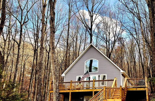 Walnut Mountain House | Luxurious Serene Mountain Cabin . 4th Night Free