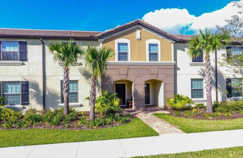 Four Corners House | Luxurious Vacation Townhome With Private Pool
