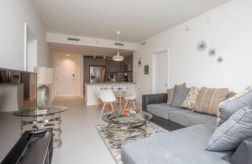 Doral Apartment | Luxury 1BD/1BT Apartment in Downtown Doral