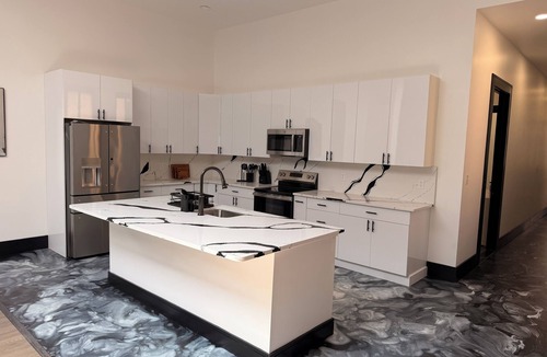 Downtown Baltimore Apartment | Luxury 2 bedroom penthouse in Mount Vernon, Baltimore MD