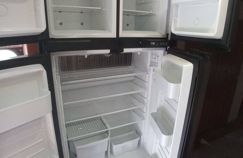 Woodbury House | Luxury 2-bedroom RV in fabulous Woodbury with WiFi, AC