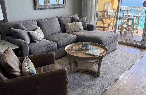 West Panama City Beach Condo | LUXURY 20TH FLOOR BEACHFRONT CONDO/SPACIOUS BALCONY/BCH SERVICE/5 STAR REVIEWS