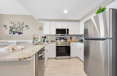 Brush - Stewarts Condo | Luxury 21st Floor 3 BR Condo Direct Oceanfront Wyndham Ocean Walk Resort Daytona Beach | 2123