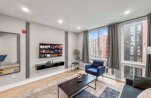 Northern Liberties Apartment | Luxury 2BD | 4 Beds | Northern Liberties