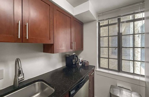 Center City Apartment | Luxury 2BD | Center City | 4 Beds | By JFK plaza