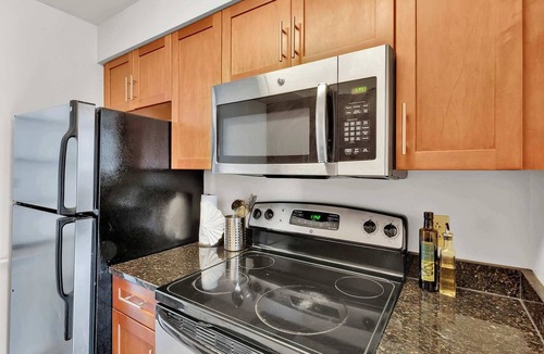 Center City Apartment | Luxury 2BD | Center City | 4 Beds | By JFK plaza