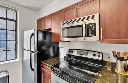 Center City Apartment | Luxury 2BD | Center City | 6 Beds | By JFK plaza