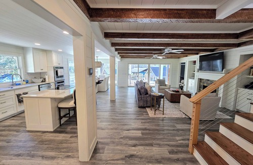 Clayton House | Luxury 3/3 Lake Burton Stay in Charming Clayton, GA!
