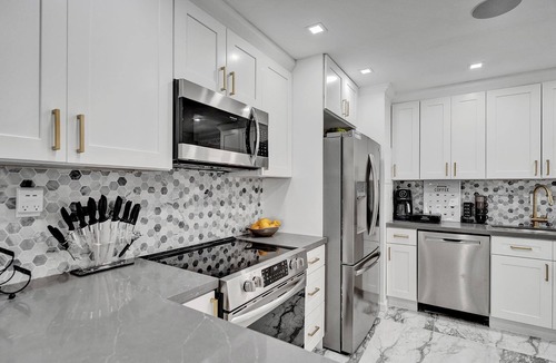 Harbordale House | Luxury 3 bedroom/2 Bathroom Smart home, Las Olas, Fort Lauderdale FL