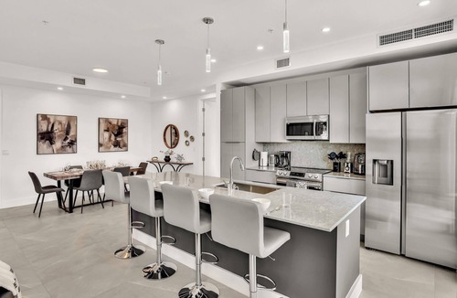 Harbordale Apartment | Luxury 3 Bedrooms APT Brand new, Perfectly located #304