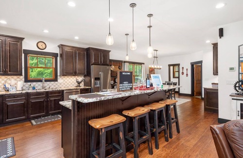 Swannanoa House | Luxury 3-bedroom house near Asheville w Hot tub, Fire Pit, Gourmet Kitchen