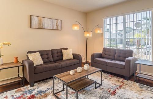 Sunset Ridge House | Luxury 4 bed 2 bath vacation home in Davenport FL