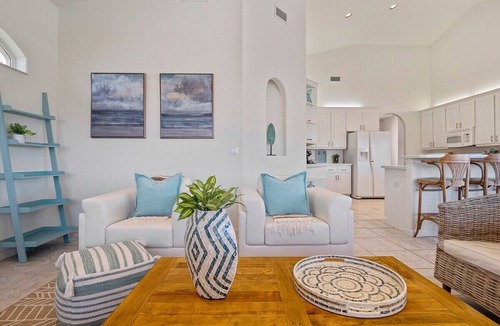 Palm Harbor House | Luxury 4-Bedroom Canal Home with Pool