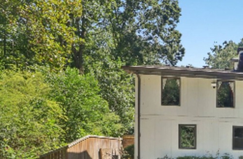 Atlanta House | ♥ Luxury 4BR Atlanta Retreat Pool BBQ Near Top Attractions Stay