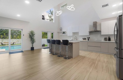 Biscayne Park House | Luxury 4BR Retreat w/Heated Pool + Free Car Rental – Near Miami & Beaches