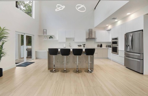 Biscayne Park House | Luxury 4BR Retreat w/Heated Pool + Free Car Rental – Near Miami & Beaches