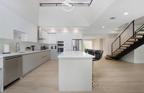 Biscayne Park House | Luxury 4BR Retreat w/Heated Pool + Free Car Rental – Near Miami & Beaches