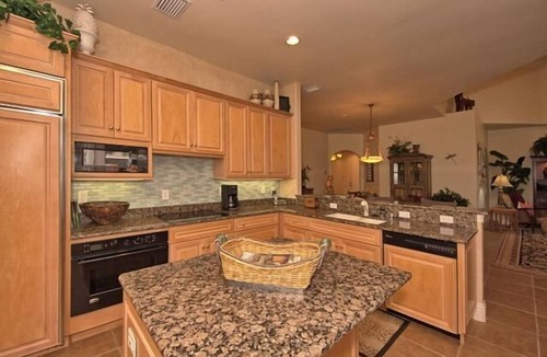 Old Naples Condo | Luxury 4BR Retreat in the Heart of Old Naples – Walk to Beach, 5th Ave & 3rd St