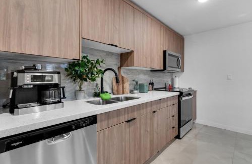 Princeton Apartment | Luxury 4BR Villa Private Jacuzzi & Billiard