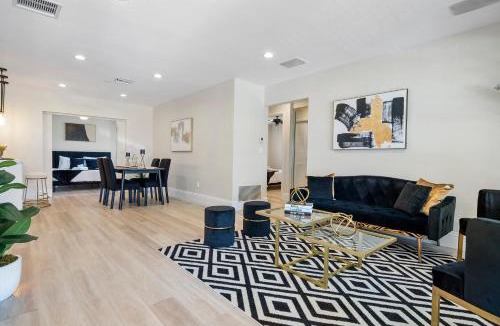 North Andrews Gardens Villa | Luxury 5Bed Family/Friends Gateway. 10Min to Beach