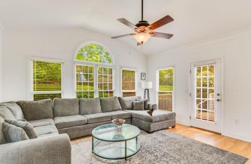 Conyers House | Luxury 5BR Oasis, Sleeps 10, Pool, Office, Deck
