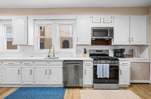 Atlantic City House | Luxury 6BR Beach Home, Sleeps 16 – 1.5 Blks to Beach